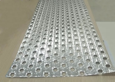 Bande d'aileron avec les profils en aluminium d'extrusion de trou pour des matériaux d'échange thermique