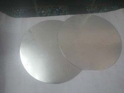 3003 / 1050/1060 cercles en aluminium de disques avec l'étirage profond extérieur lumineux