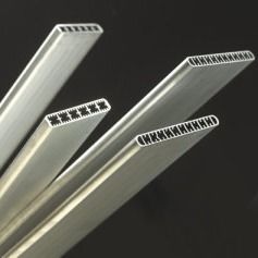 Extrusions de MultiPort/tubes expulsés en aluminium de microcanal 1100/3003/3102