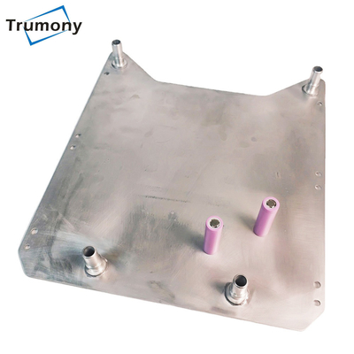 Plat en aluminium supérieur de refroidissement par l'eau de système de refroidissement de batterie pour la conception d'automobile