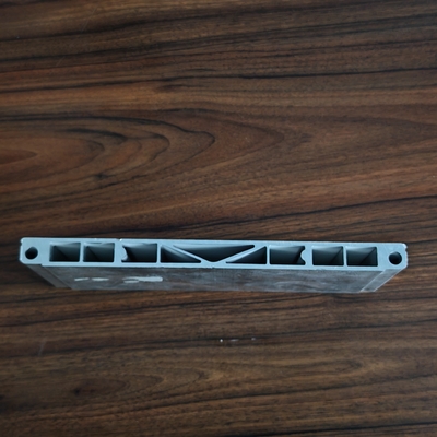 Traitement des plaques d'aluminium pour les batteries de véhicules à énergie nouvelle 6063