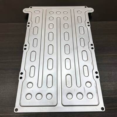 Qualité Plaque froide liquide avec canaux internes intégrés pour faire circuler le liquide de refroidissement pour un contrôle thermique constant Usine