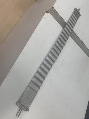Qualité Ruban de refroidissement en aluminium serpentine / tube à serpent pour 21700 cellules Usine