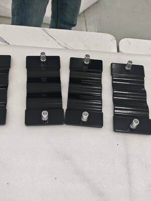 Qualité Serpent de refroidissement liquide à micro-canaux en aluminium pour cellules cylindriques 4695 Usine