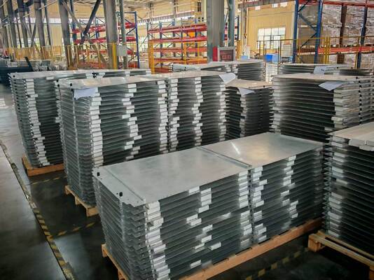 Qualité Plaque froide revêtue d'époxy de haute résistance AL3003 pour la gestion thermique des batteries 104S Usine